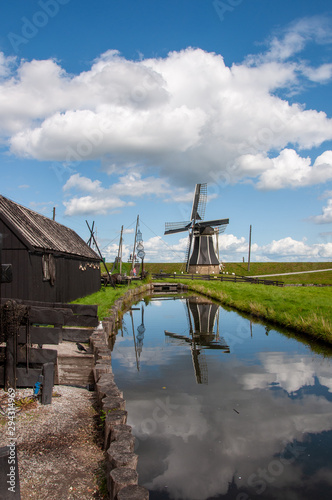 entlang des Ijsselmeer in den Niederlanden  photo