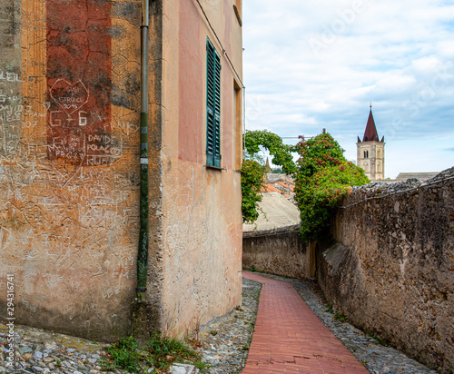 Fototapeta Naklejka Na Ścianę i Meble -  narrow street in old town