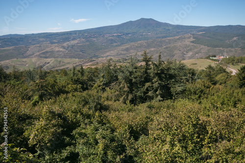 Veduta panoramica del Monte Amiata in Val d'Orcia