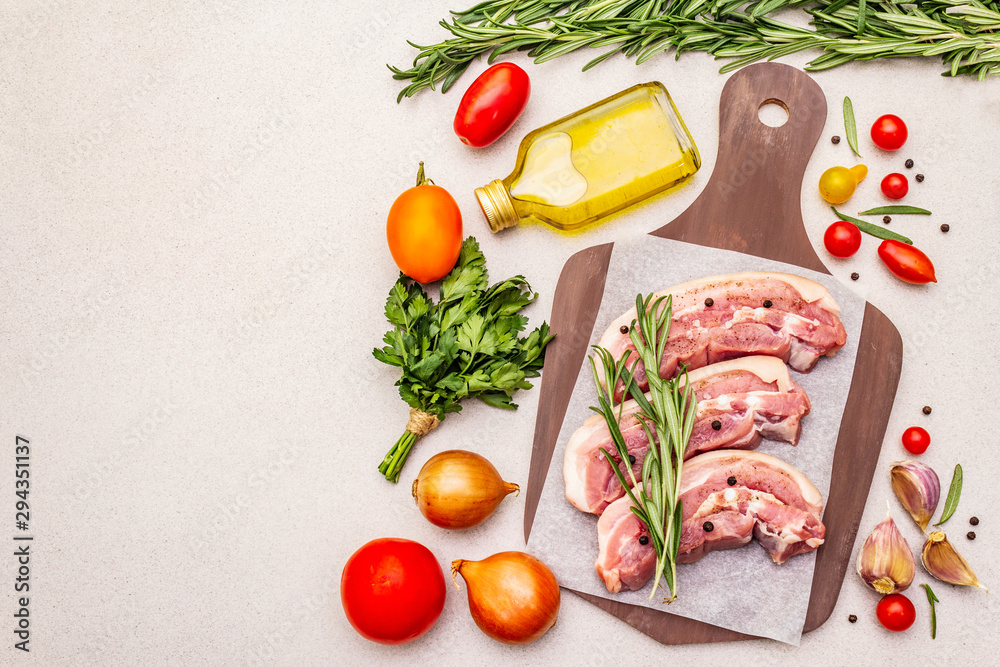 Raw pork belly with rind, peritoneum meat Raw pork belly with rind, peritoneum meat
