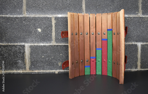 Bar Graph Rating System on Inside of Wooden Wine Press