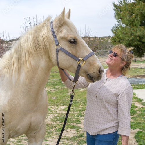 Painted Quarter horse padded by Linda at Aguanga, CA, USA photo