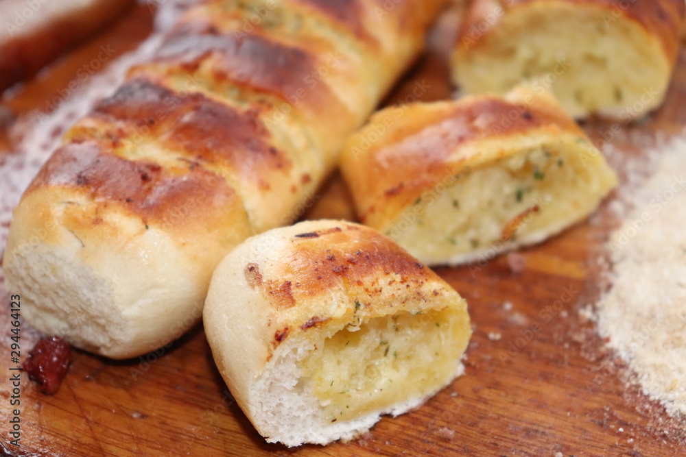 Garlic bread, the delicious accompaniment of barbecue gaúcho. Garlic bread, the delicious accompaniment of barbecue gaúcho.