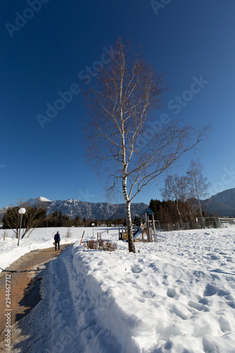 Schneegang im Voralpenland photo