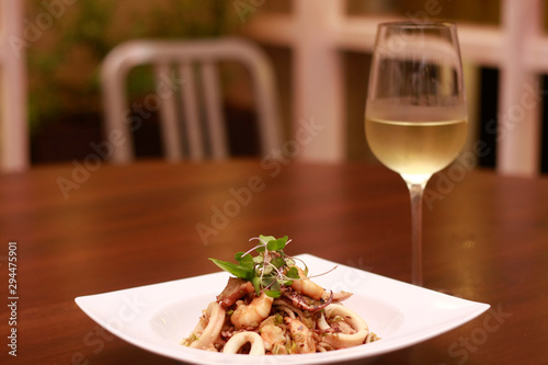  squid dish with white wine