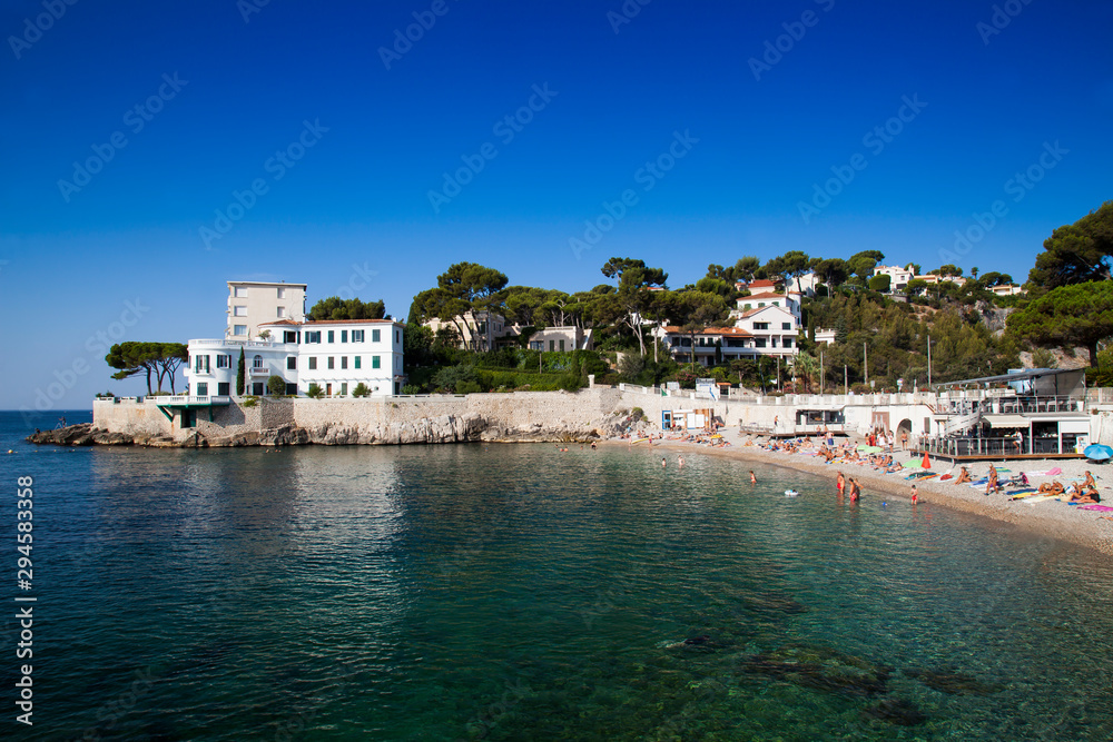 A villa on the beach at Plage Le Bestouan, Cassis, Bouches-du-Rhône, Provence-Alpes-Côte d'Azur, Southern France, France, Europe