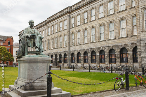 Photography Courtyard Trinity College. Trinity college campus