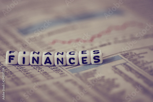Word finances designed from square letters