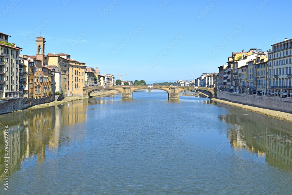 Fototapeta premium Rio Arno en Florencia Italia
