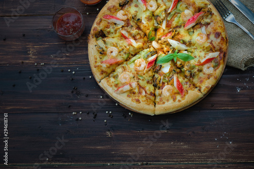 pizza with ham and mushrooms
