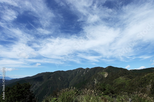 塔ノ岳の登山道から見える景色