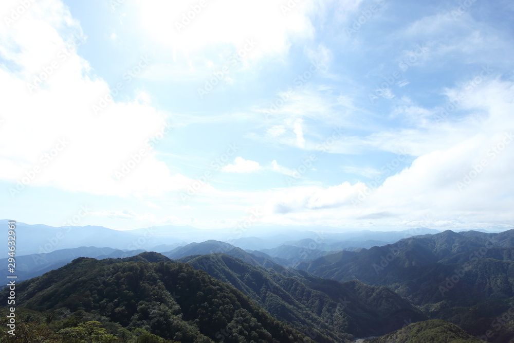 Naklejka premium 塔ノ岳の登山道から見える景色