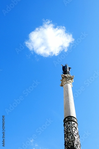 colonna dell'immacolata concezione a piazza di spagna,roma,italia