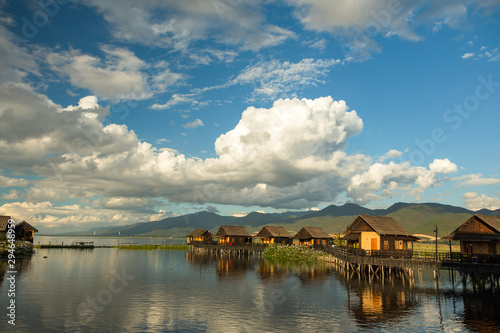 Hotel auf dem Inle See in Myanmar © Winfried Rusch
