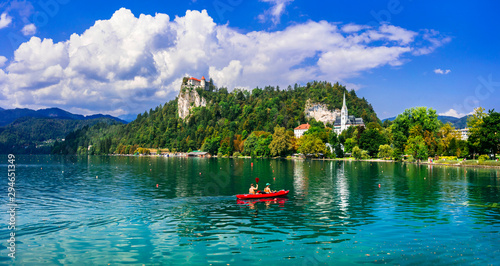 Fototapeta Naklejka Na Ścianę i Meble -  Outdoor activities and canoeing in beautiful lake Bled in Slovenia
