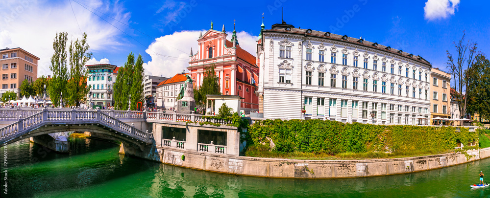 Obraz na płótnie Travel and landmarks of Slovenia - beautiful Ljubljana capital city w salonie
