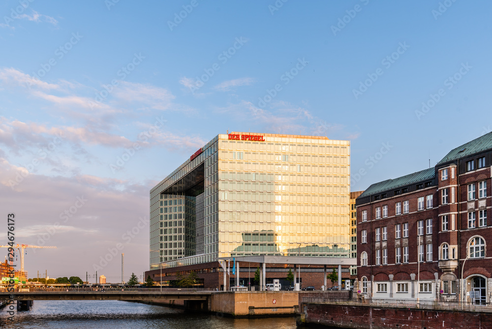 Der Spiegel news magazine headquarter in Hamburg Stock Photo | Adobe Stock