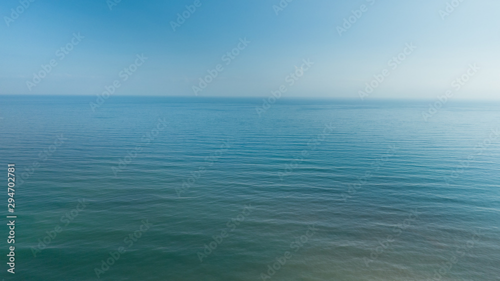 Mar en horizonte