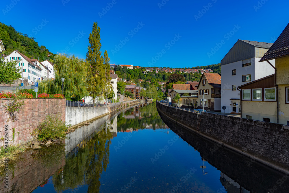 Obraz premium Summer View towards the Enz River in Neuenbuerg
