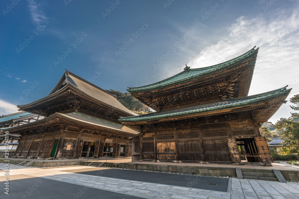 Kencho-ji temple, Butsuden Hall and Hatto (lecture hall) or Dharma Hall. Blue sky with scattered clouds. Kamakura, Kanagawa Prefecture, Japan
