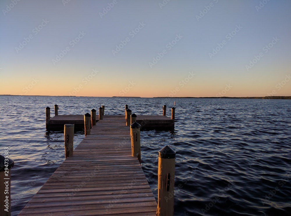 Fototapeta premium pier at sunset