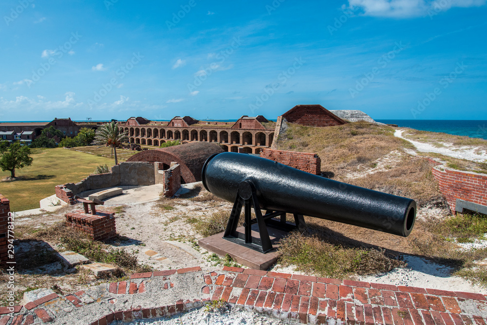 Cannon at Fort Jefferson, Dry Tortugas National Park, Florida, USA