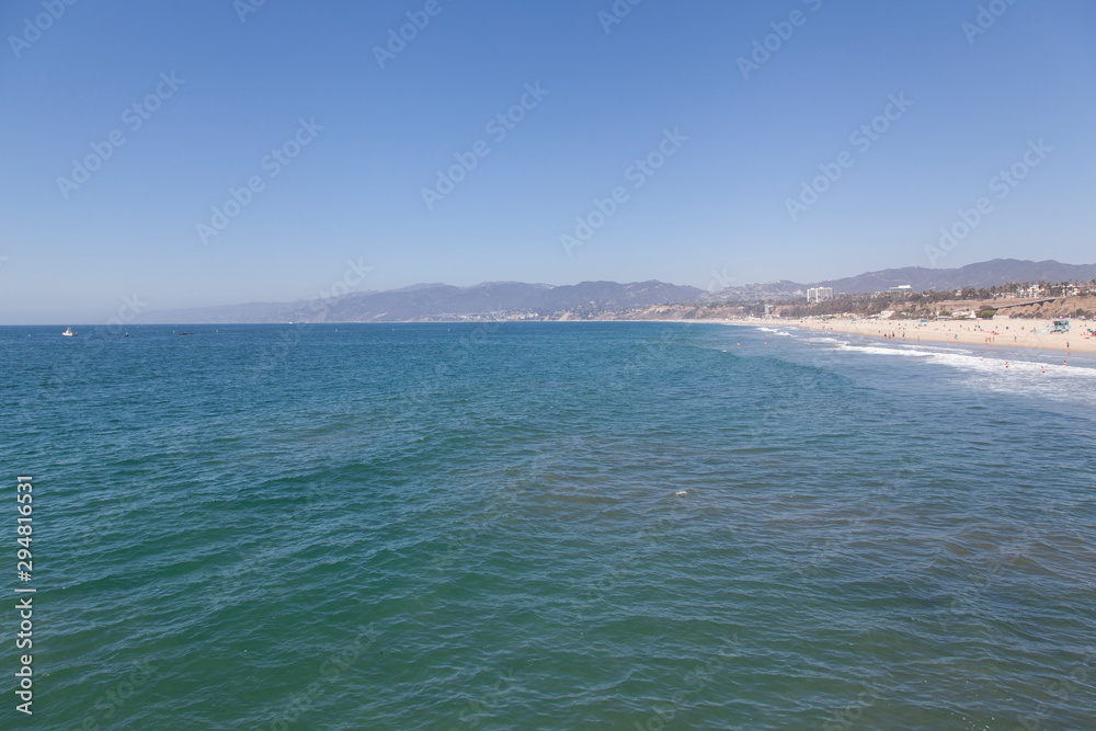 mar en la costa de California