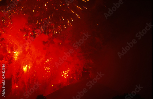 Commemorations bataille lion feu artifice Belgique Waterloo photo