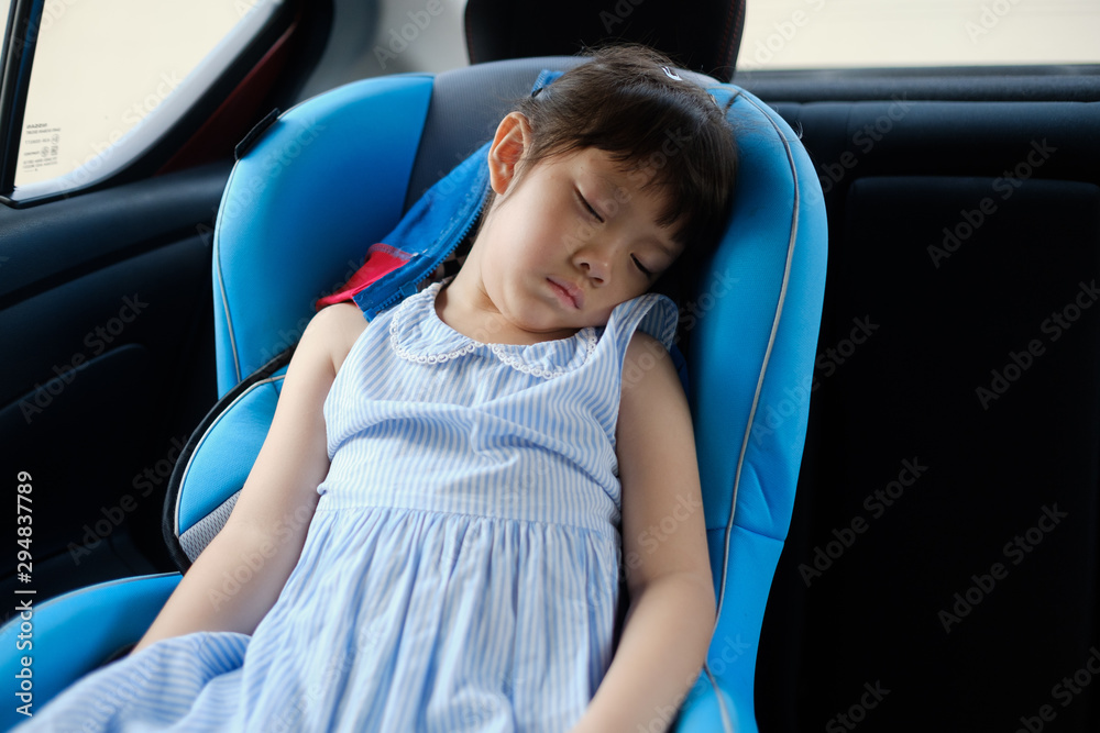kid sleep on car, child feel sick, sleep on car seat kid sleep on car, child feel sick, sleep on car seat