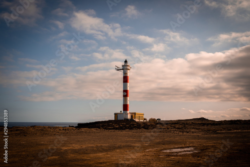 faro al atardecer © Cecilia