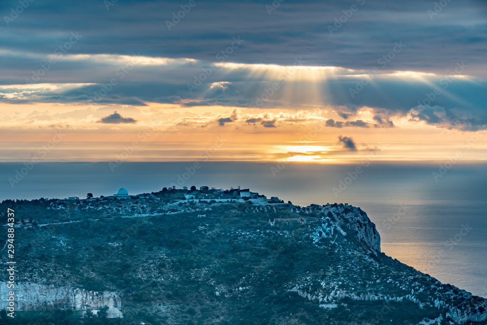 Fototapeta premium Lever de soleil sur la mer