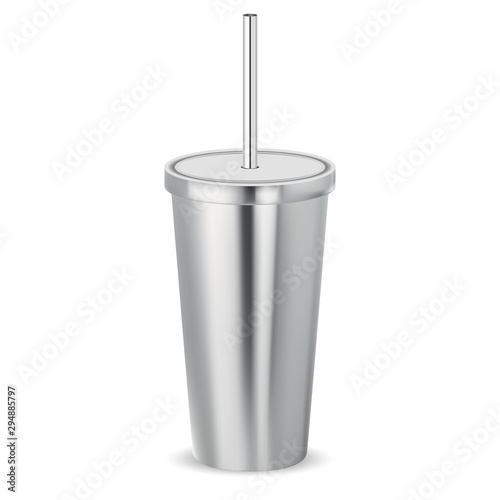 Cocktail shake cup. Coffee jar mockup. Metal milkshake mug with lid for cold tea drink. 3d tube blank illustration. Stainless steel mug for nartini, gin with soda. Blend container