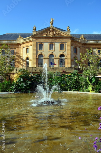 Springbrunnen vor dem Theater in Metz