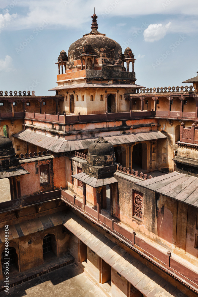 Obraz premium Datia palace in Madhya Pradesh, India