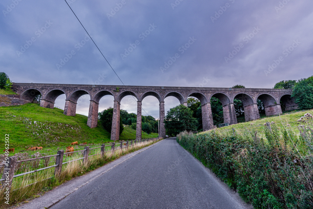 Fototapeta premium old aqueduct in united kingdom 
