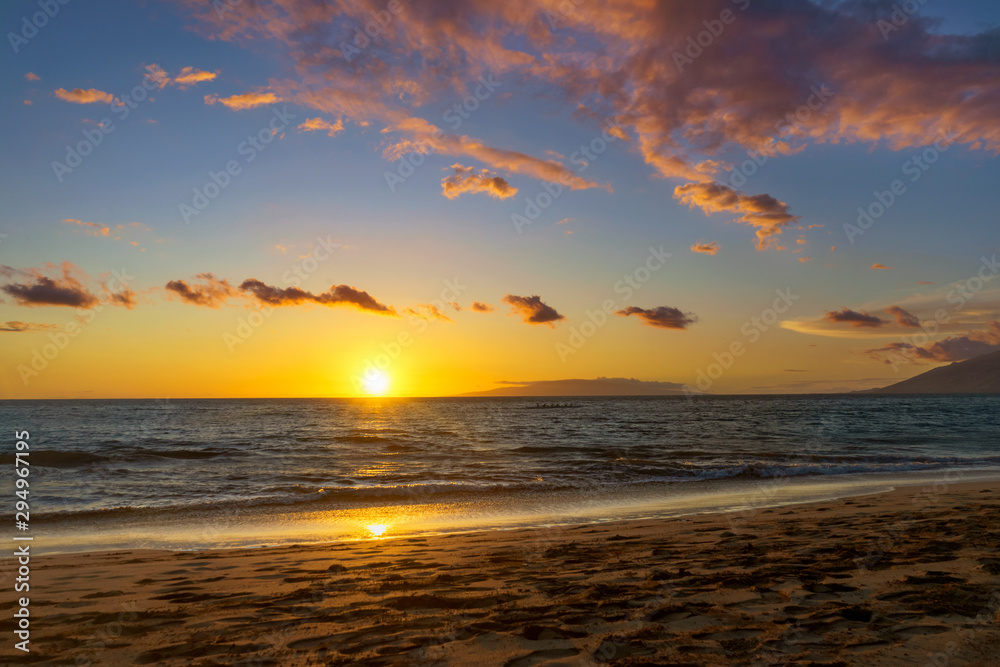 Beach sunset at Kihei, Maui, Hawaii