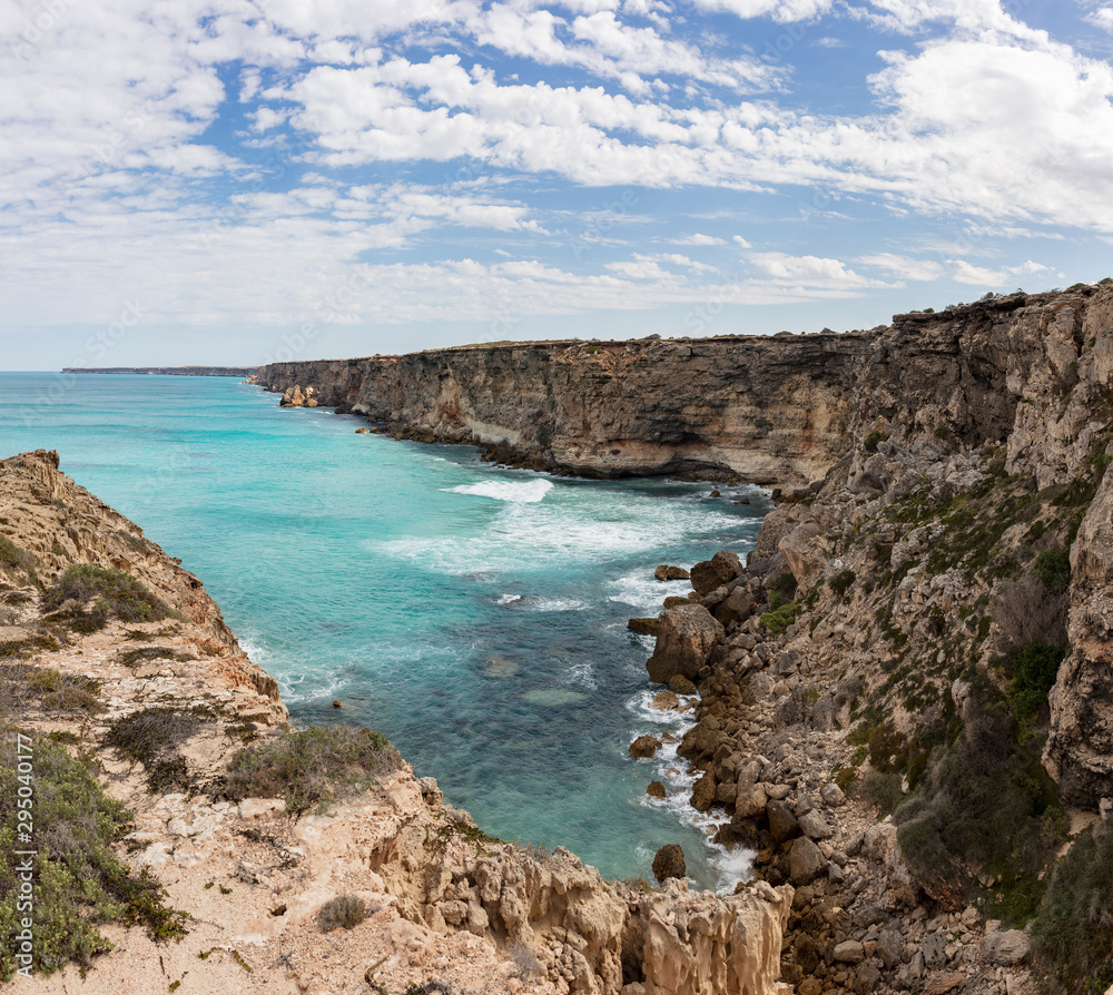 View of the cliffs at the Great Australian Bight