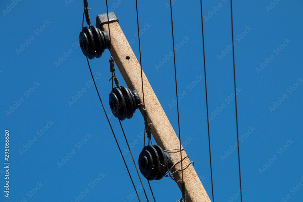 Pulleys Wire Strands and Metal Forming Electric Fence Pulleys Wire Strands and Metal Forming Electric Fence