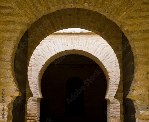 Arco de herradura de la entrada al Alcazar. Jerez de la Frontera. Provincia Cadiz. Andalucia. España