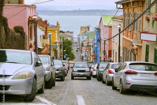 Obraz na płótnie Colorful streets of Valparaíso, Chile w salonie