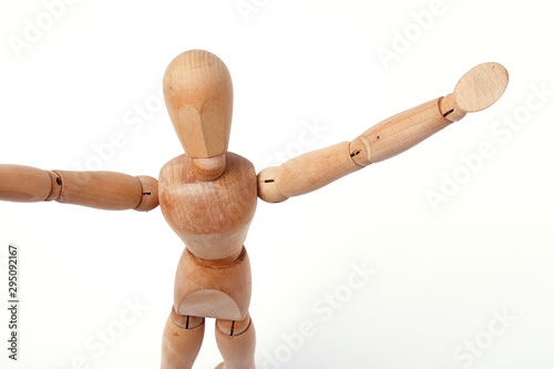 Boneco de madeira photo