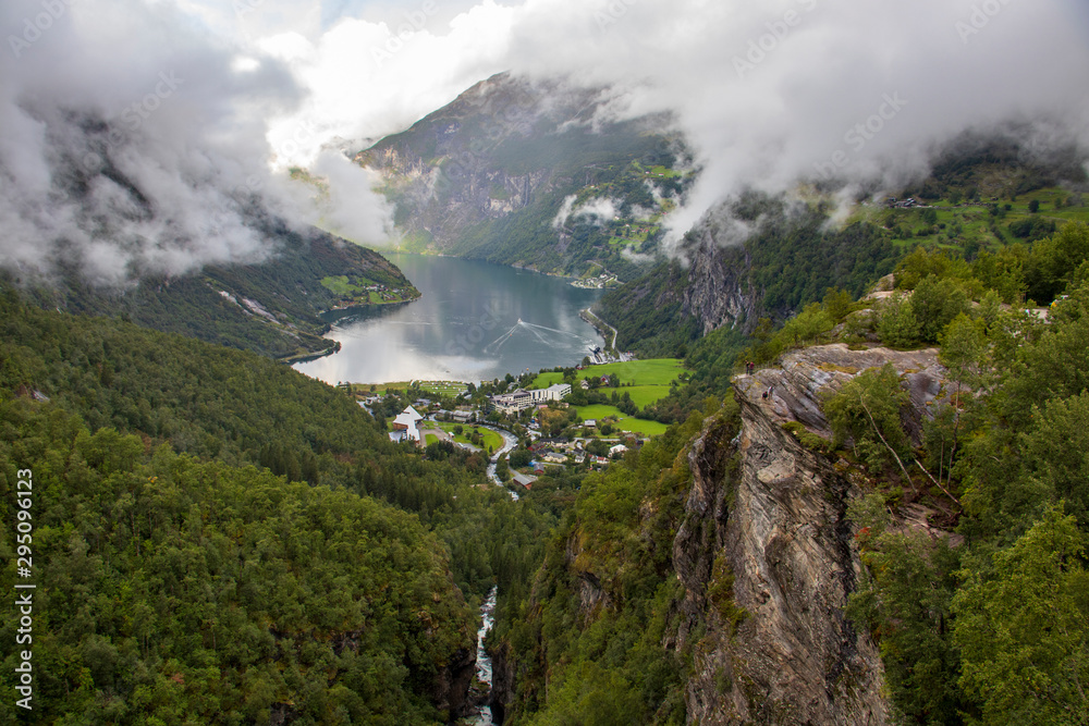 Blick auf den Geirangerfjord - Norwegen 2