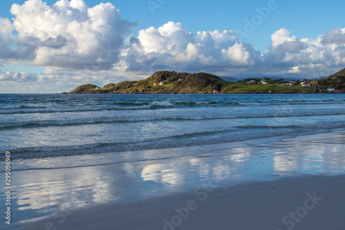 Refviksanden auf der Insel Vågsøy - Norwegen photo