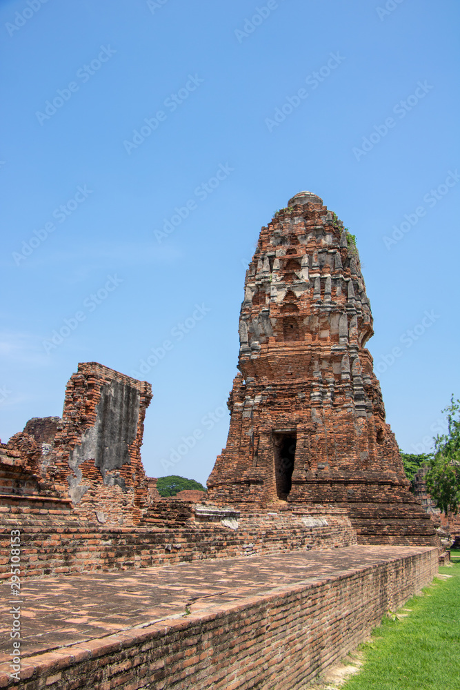 Wat Mahathat (Ayutthaya) Phra Nakhon Si Ayutthaya Historical Park, Landmarks of Thailand Wat Mahathat (Ayutthaya) Phra Nakhon Si Ayutthaya Historical Park, Landmarks of Thailand