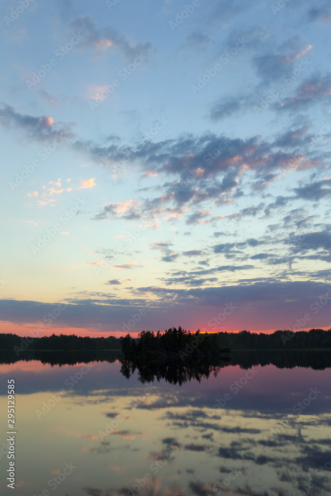 Obraz premium summer sunset with clouds