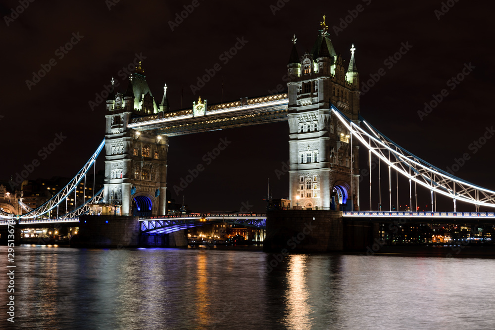 Obraz premium Tower Expanse