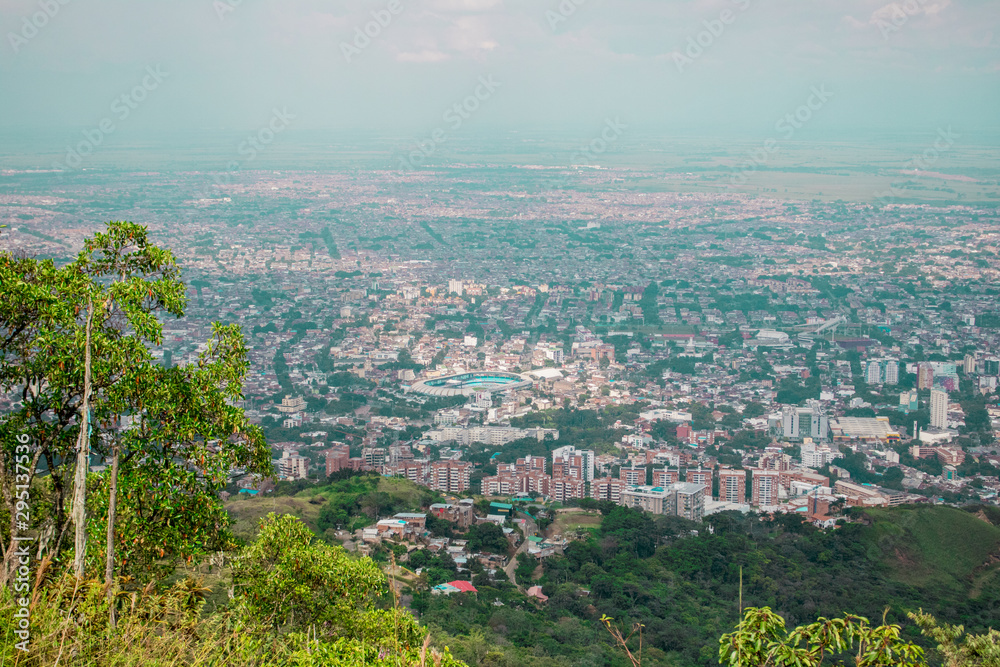 Fototapeta premium beautiful landscape in the city of Cali
