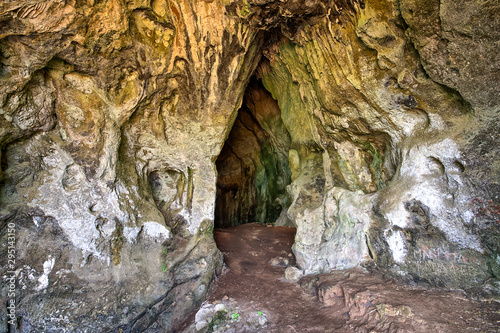 Blick in die Höhle von Nestor, Navarino, Peloponnes, Griechenland