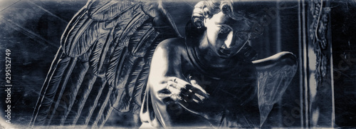 Принти на полотні Angel. Ancient statue. Retro filter and vintage style.