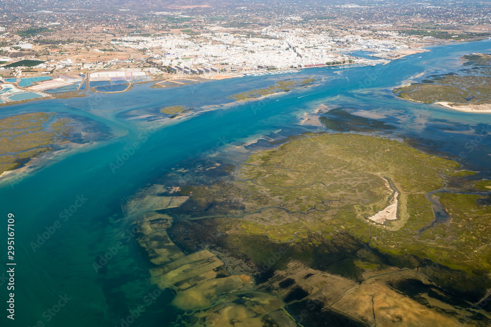 Naturpark Ria Formosa, Portugal, aus der Vogelperspektive Stock Photo ...